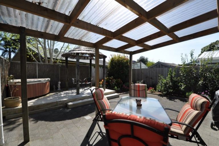 Photo of property in 6a Campbell Court, Pauanui, Hikuai, 3579