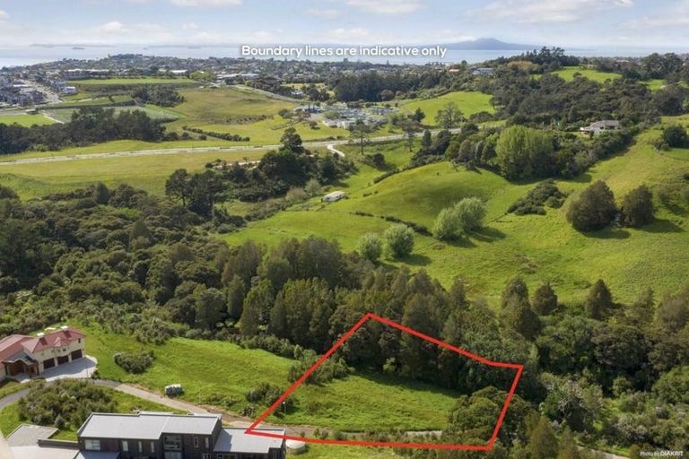 Photo of property in 86 Vaughans Road, Long Bay, Auckland, 0792