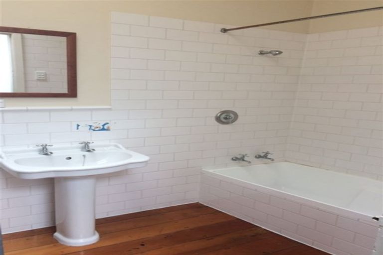 Photo of property in 241 Stuart Street, Dunedin Central, Dunedin, 9016