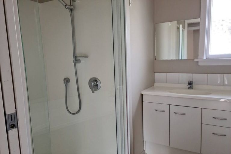 Photo of property in 35 Greendale Avenue, Avonhead, Christchurch, 8042