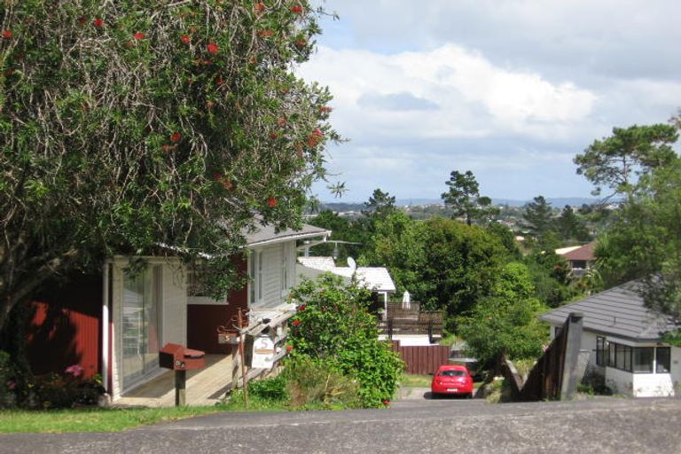 Photo of property in 1/5 Morton Avenue, Forrest Hill, Auckland, 0620