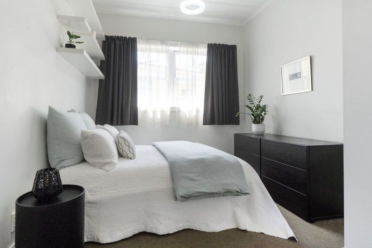 Photo of property in 11 Ewen Alison Avenue, Devonport, Auckland, 0624