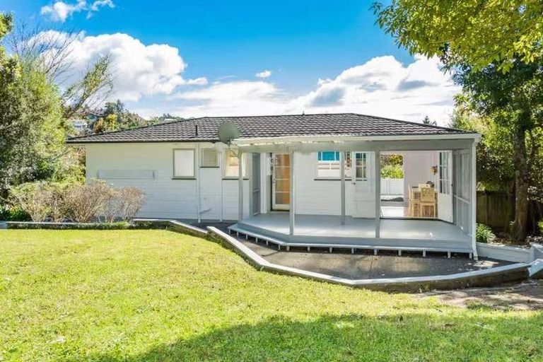Photo of property in 78 Awaruku Road, Torbay, Auckland, 0630