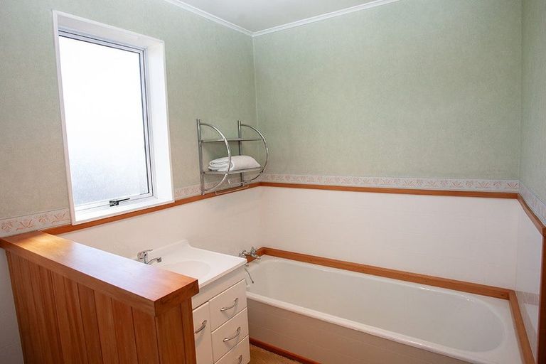 Photo of property in 83 Browne Street, Waitara, 4320