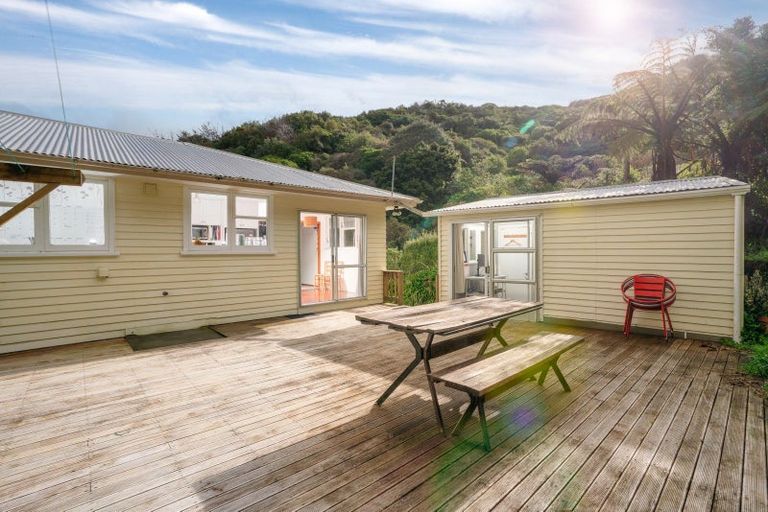 Photo of property in 12 Tobruk Street, Karori, Wellington, 6012