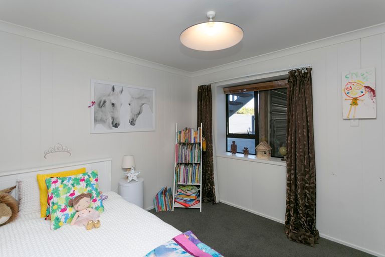 Photo of property in 11a Tobin Place, Richmond Heights, Taupo, 3330