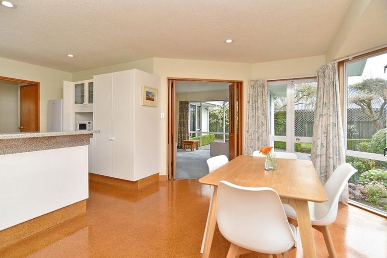 Photo of property in 23a Althorp Place, Avonhead, Christchurch, 8042