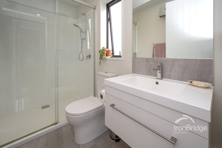 Photo of property in 32 Broadway Parade, Rolleston, 7615