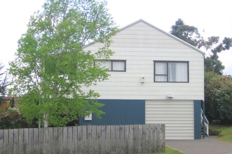 Photo of property in 1 Tobin Place, Richmond Heights, Taupo, 3330