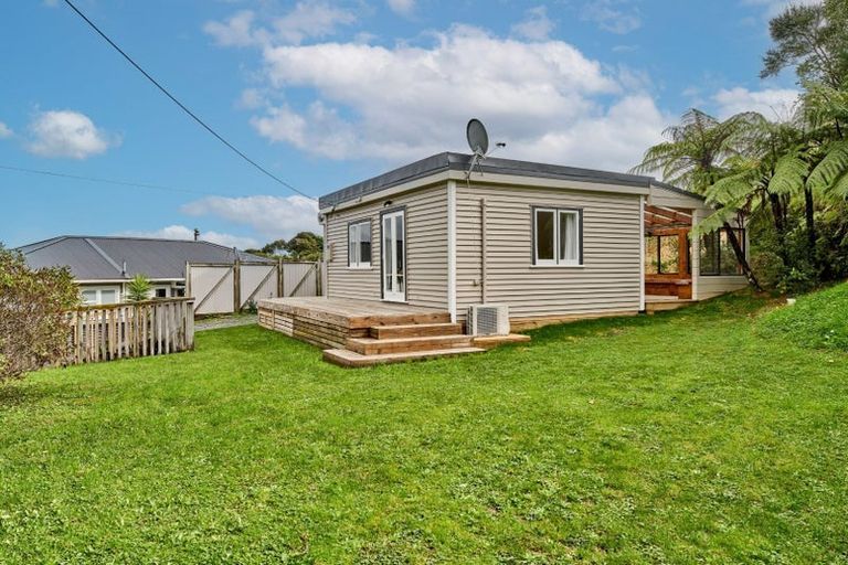 Photo of property in 25 Kiriwai Road, Paremata, Porirua, 5024