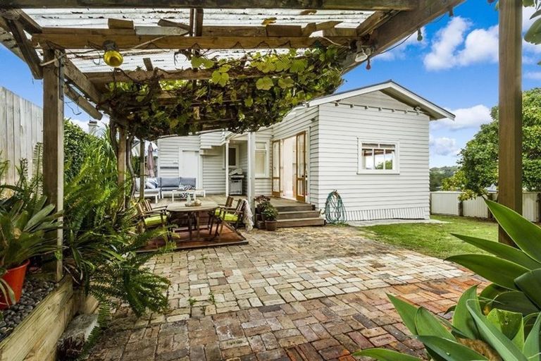 Photo of property in 1 Empire Road, Devonport, Auckland, 0624