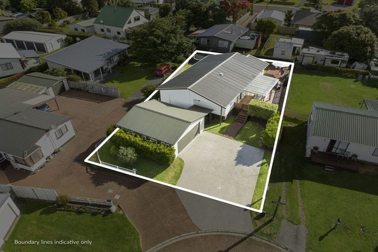 Photo of property in 110 Everitt Crescent, Whangamata, 3620