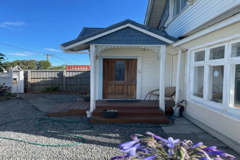 Photo of property in 56 Marine Parade, North New Brighton, Christchurch, 8083