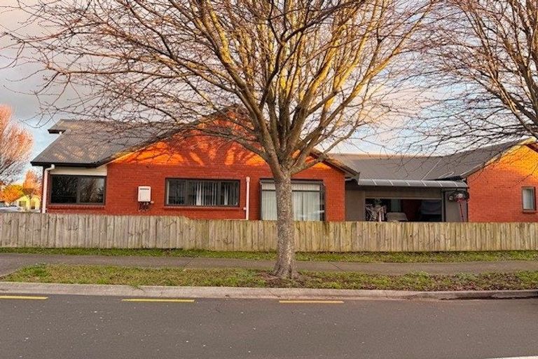 Photo of property in 5 Takahe Avenue, Takanini, 2112