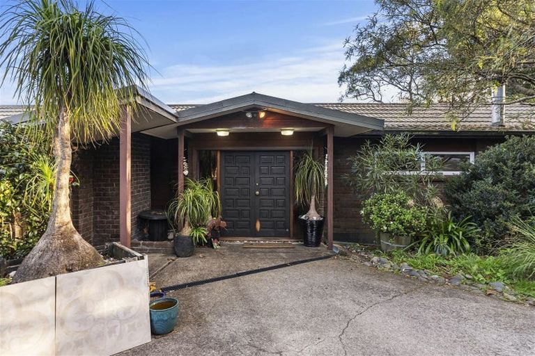 Photo of property in 46 Whites Road, Whitford, Howick, 2571