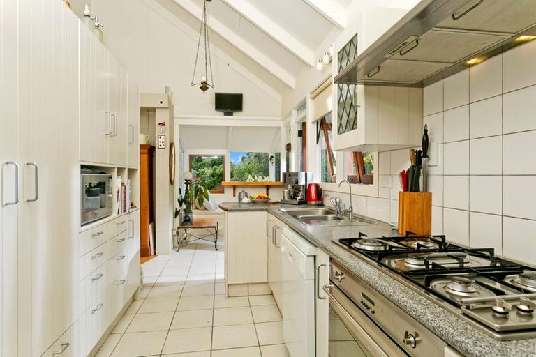 Photo of property in 11 Albany Highway, Unsworth Heights, Auckland, 0632