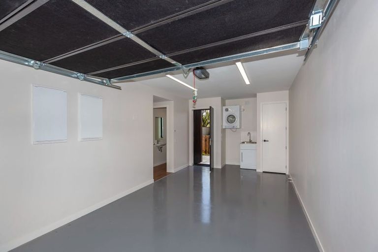 Photo of property in 77 Amohia Street, Paraparaumu, 5032