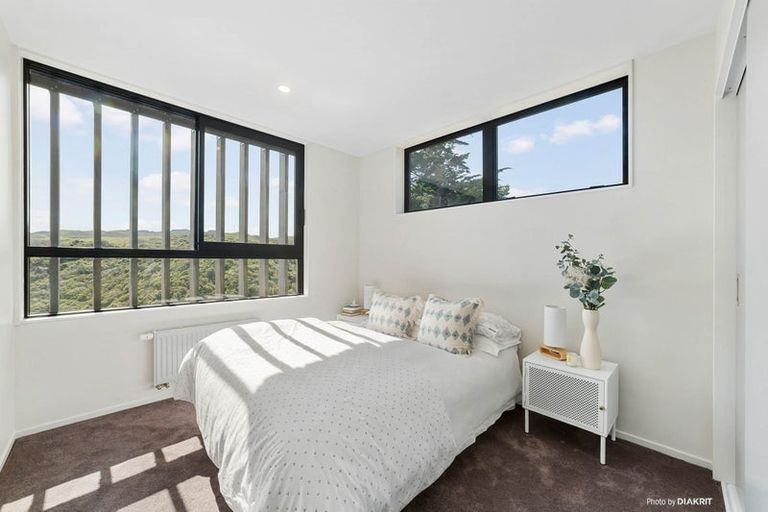 Photo of property in 27/6 Bushland Grove, Paparangi, Wellington, 6037