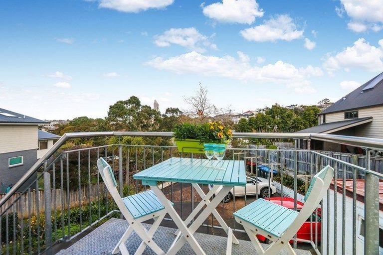 Photo of property in 2/27 Piccadilly Place, Kohimarama, Auckland, 1071