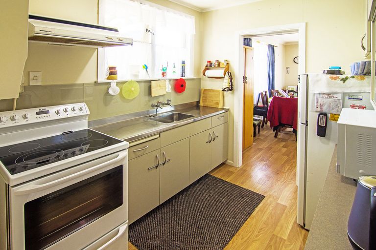 Photo of property in 2 Keaton Street, Masterton, 5810