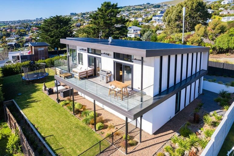 Photo of property in 83 Major Hornbrook Road, Mount Pleasant, Christchurch, 8081