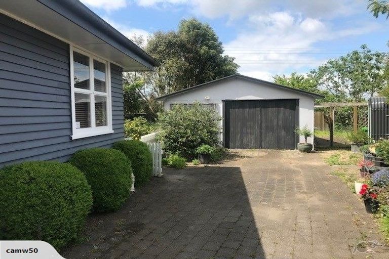 Photo of property in 24 Gillies Avenue, Claudelands, Hamilton, 3214