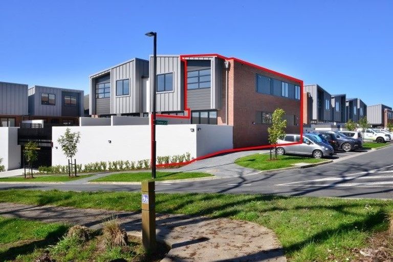 Photo of property in 1/4 Stables Lane, Silverdale, 0932