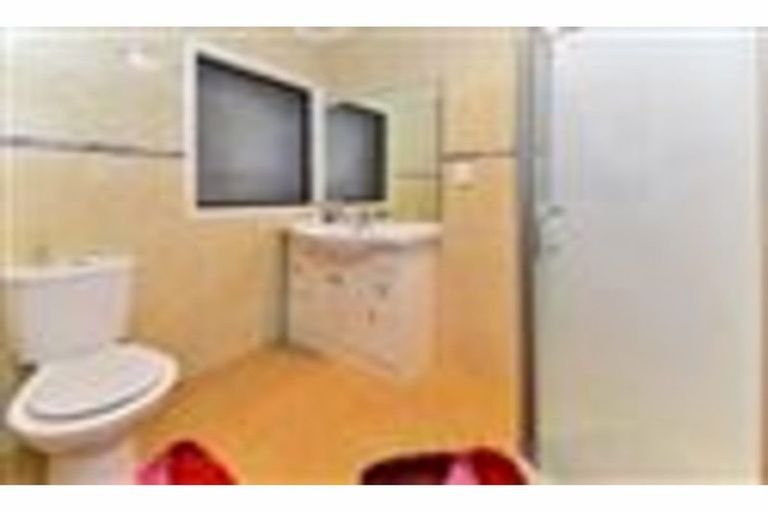 Photo of property in 16 Beaufort Place, Papatoetoe, Auckland, 2025