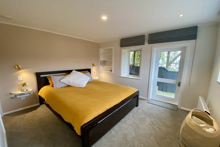 Photo of property in 112 Eden Street, Island Bay, Wellington, 6023