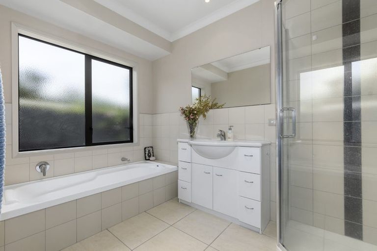 Photo of property in 160 Gravatt Road, Papamoa Beach, Papamoa, 3118