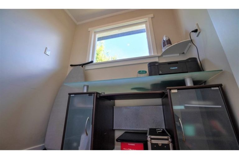 Photo of property in 242 Chelmsford Street, Waverley, Invercargill, 9810