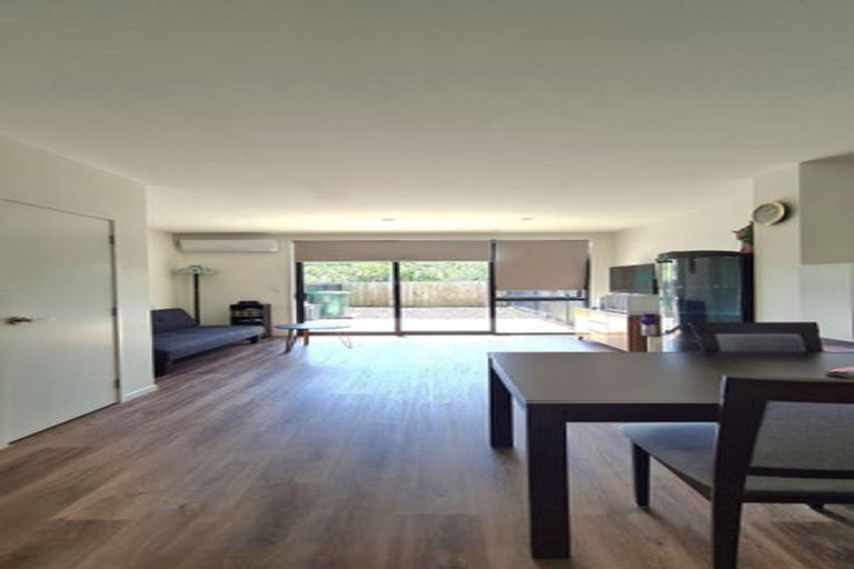 Photo of property in 24 Kotuitui Street, Manukau, Auckland, 2104