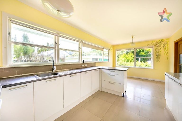 Photo of property in 33a Bauchop Road, Waterloo, Lower Hutt, 5011