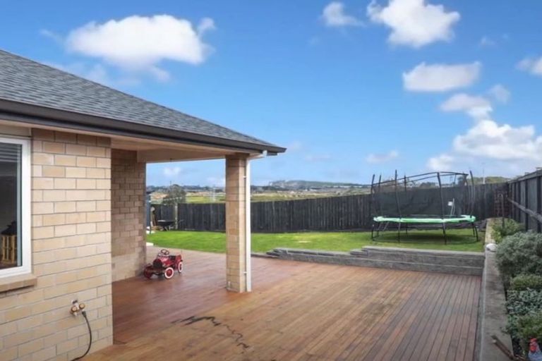 Photo of property in 95 Parkhaven Drive, Rosehill, Papakura, 2113