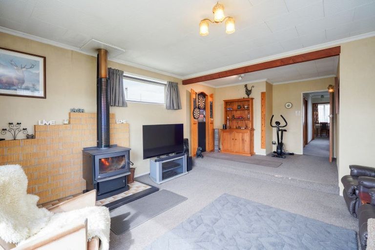 Photo of property in 1 Ballantrae Street, Wallacetown, 9816