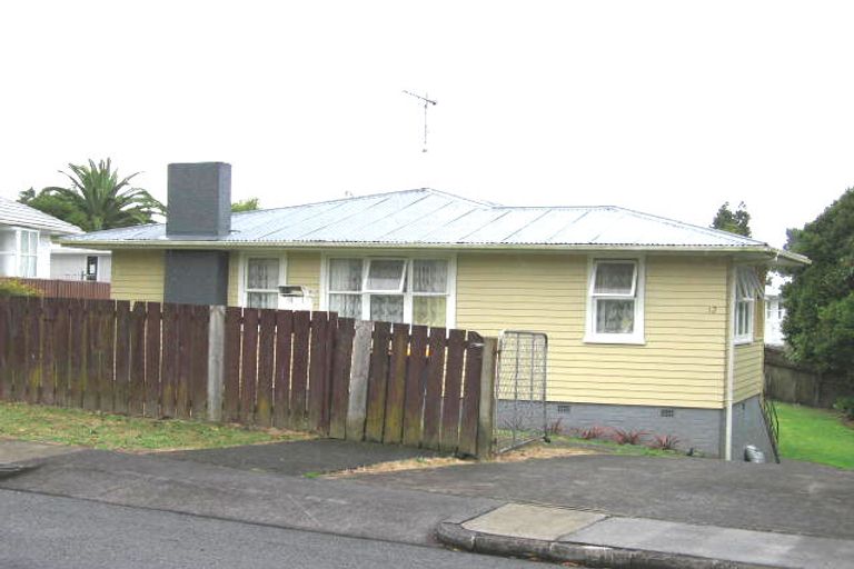 Photo of property in 12 Tracey Terrace, Te Atatu South, Auckland, 0602