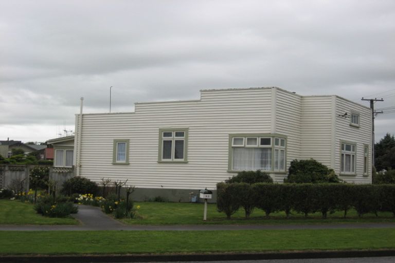 Photo of property in 62 Queen Street West, Levin, 5510