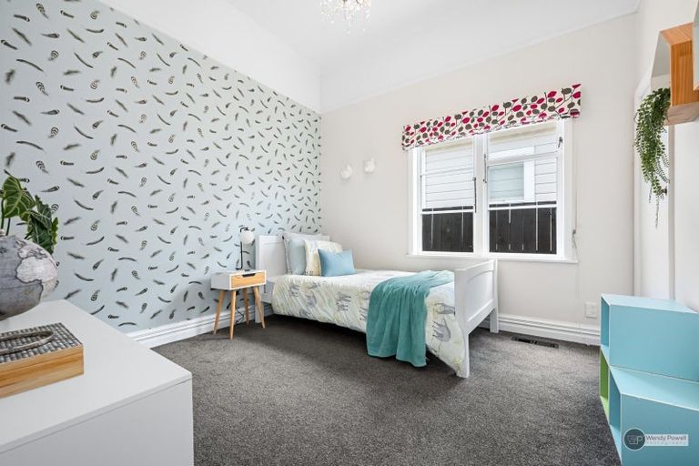 Photo of property in 4 Hautana Square, Woburn, Lower Hutt, 5010