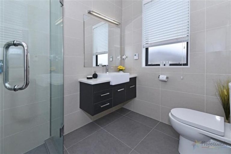 Photo of property in 15 Dawood Place, The Gardens, Auckland, 2105