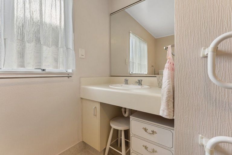 Photo of property in 1 Hughes Court, Pahiatua, 4910