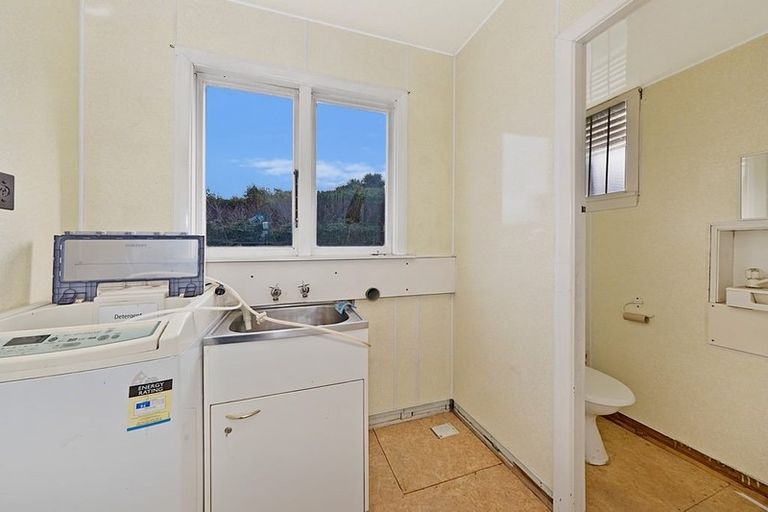 Photo of property in 10 Mcfaddens Road, St Albans, Christchurch, 8052