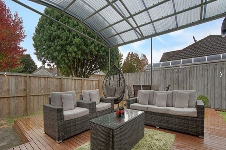 Photo of property in 1/28 Montilla Place, Manurewa, Auckland, 2102