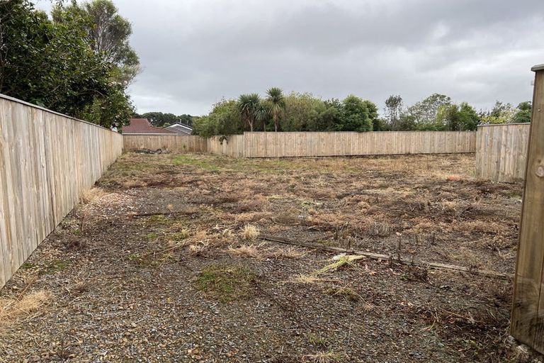 Photo of property in 11 Rimu Street, Waikanae, 5036