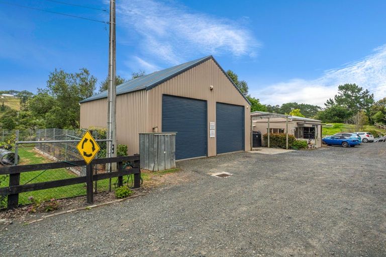 Photo of property in 253 Whitford Road, Shamrock Park, Howick, 2571