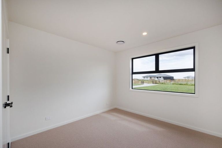 Photo of property in 11 Te Kahu Lane, Halcombe, Feilding, 4779