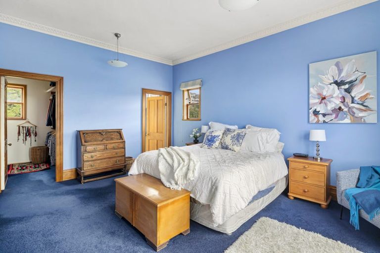 Photo of property in 17 Maarama Crescent, Aro Valley, Wellington, 6021