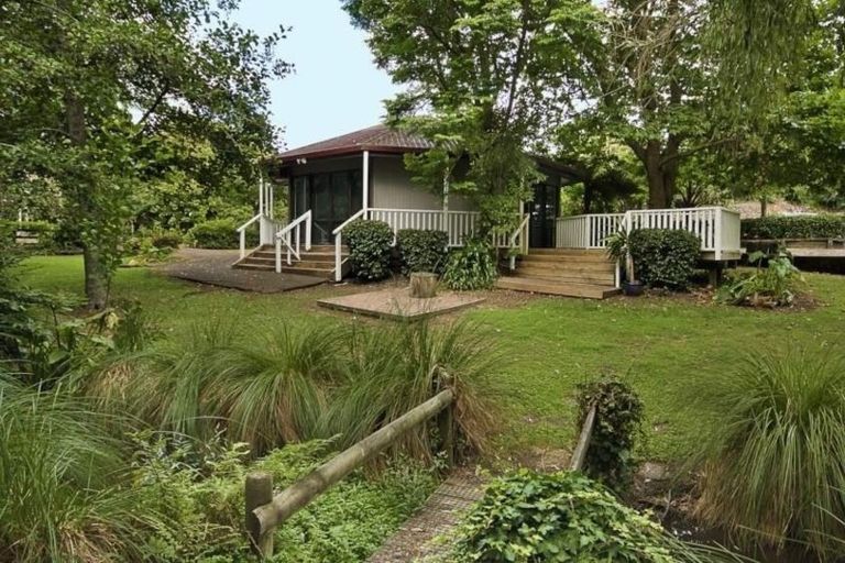 Photo of property in 65 Golding Road, Pukekohe, 2677
