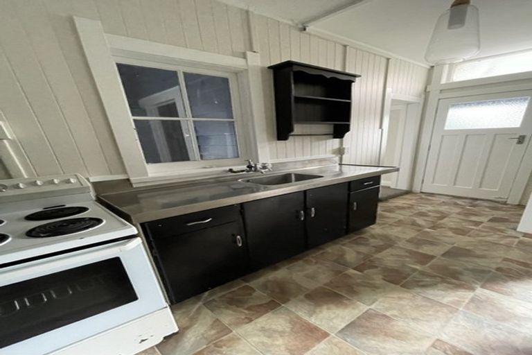 Photo of property in 15 Queens Parade, Devonport, Auckland, 0624