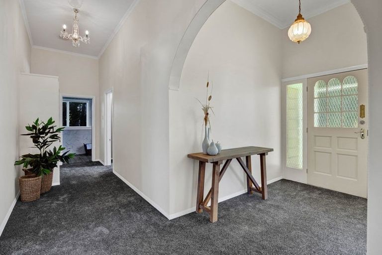 Photo of property in 25 Argyle Street, Hawera, 4610