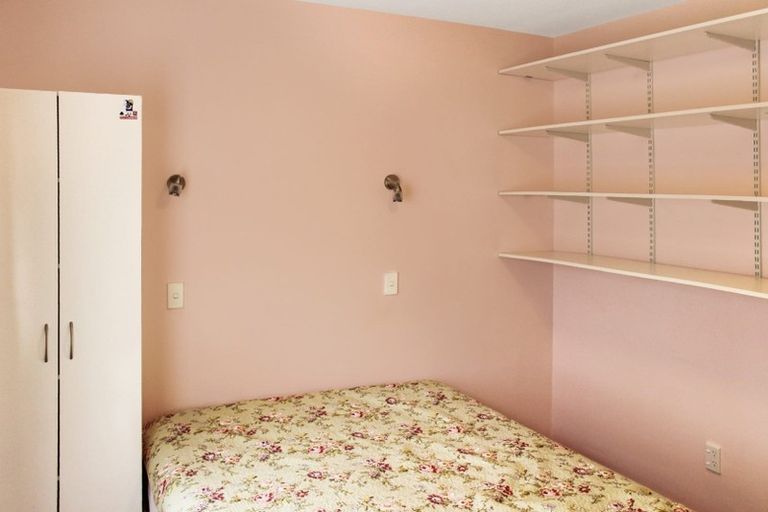 Photo of property in 308 Riccarton Road, Upper Riccarton, Christchurch, 8041